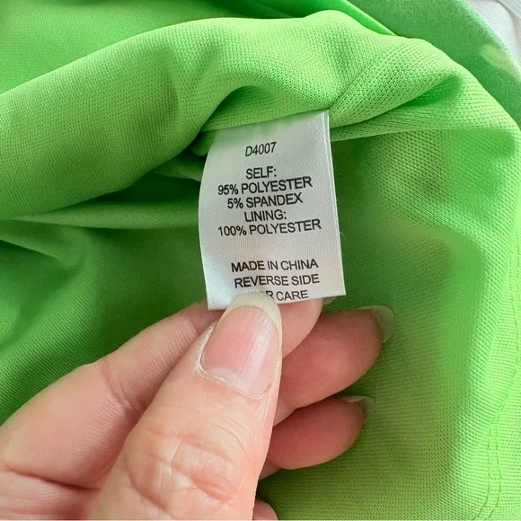 Alexia Admor Vibrant Green Abstract Dress - Picture 9 of 13